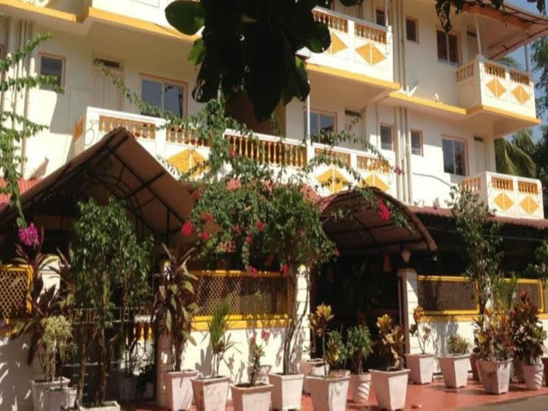 Hotel Failaka Benaulim Exteriör bild